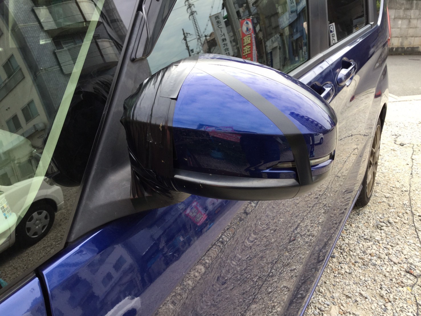 フリードのドアミラー交換 大阪で事故修理 板金塗装は守口塗装